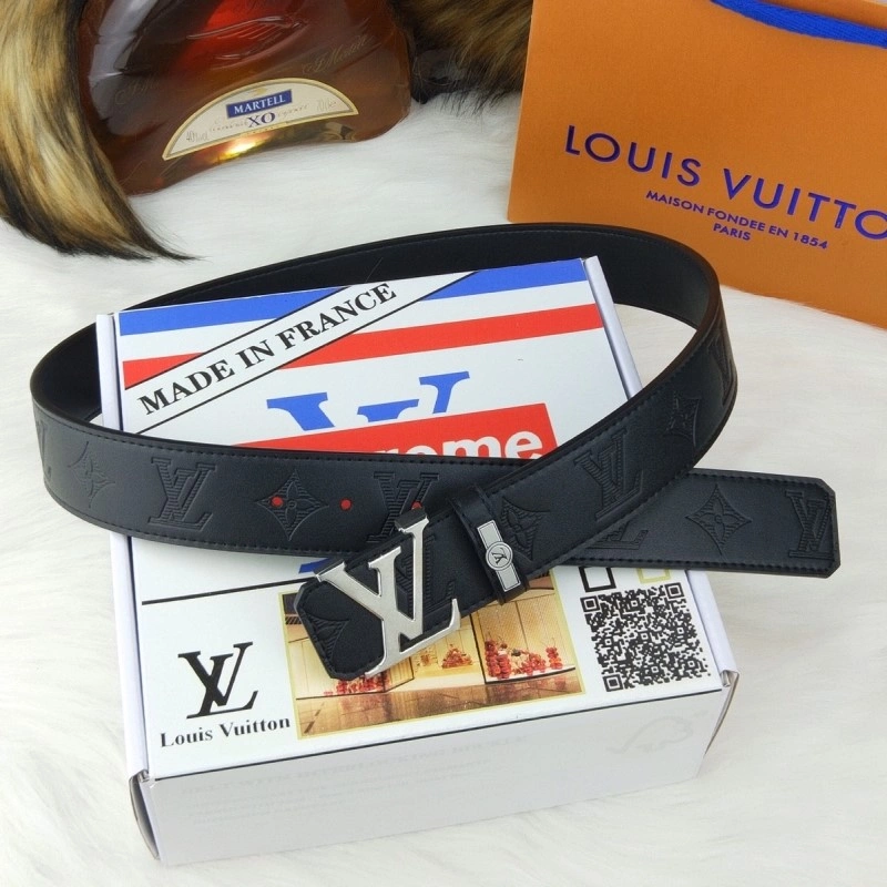 Versatile Louis Vuitton Belts 297324