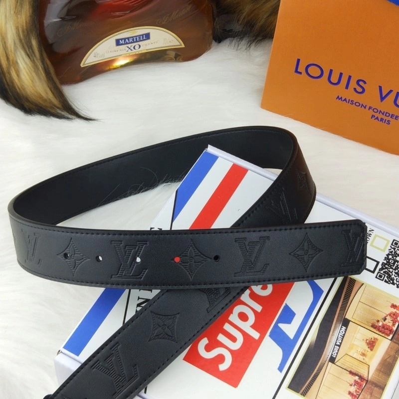 Versatile Louis Vuitton Belts 297324