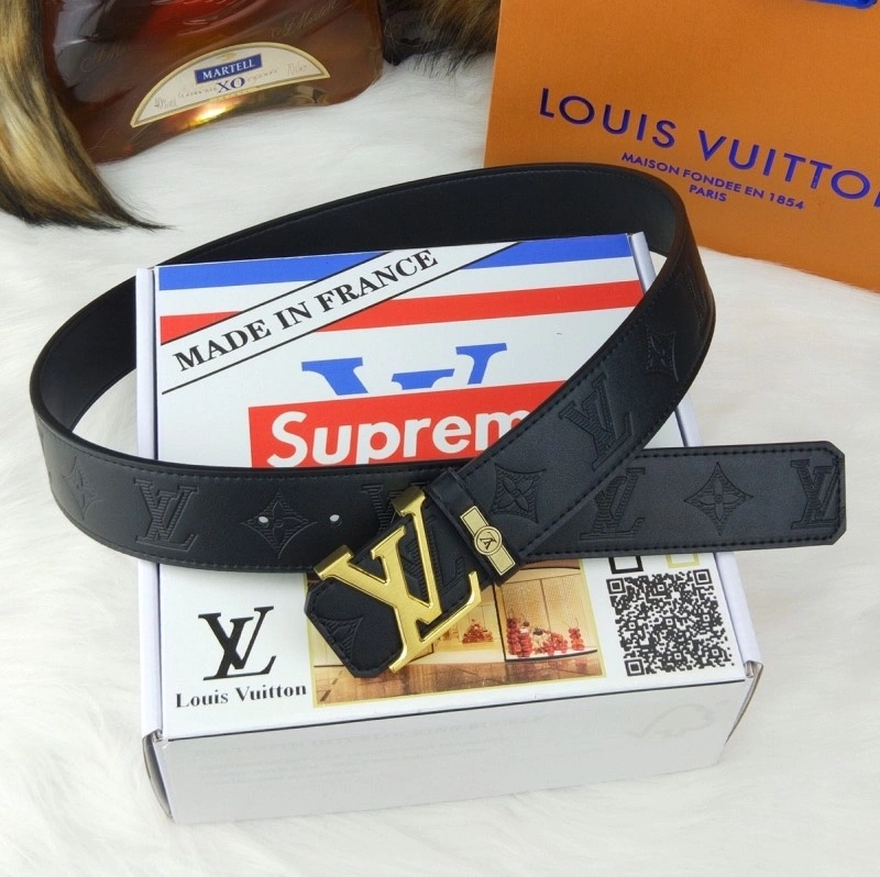 Versatile Louis Vuitton Belts 297324