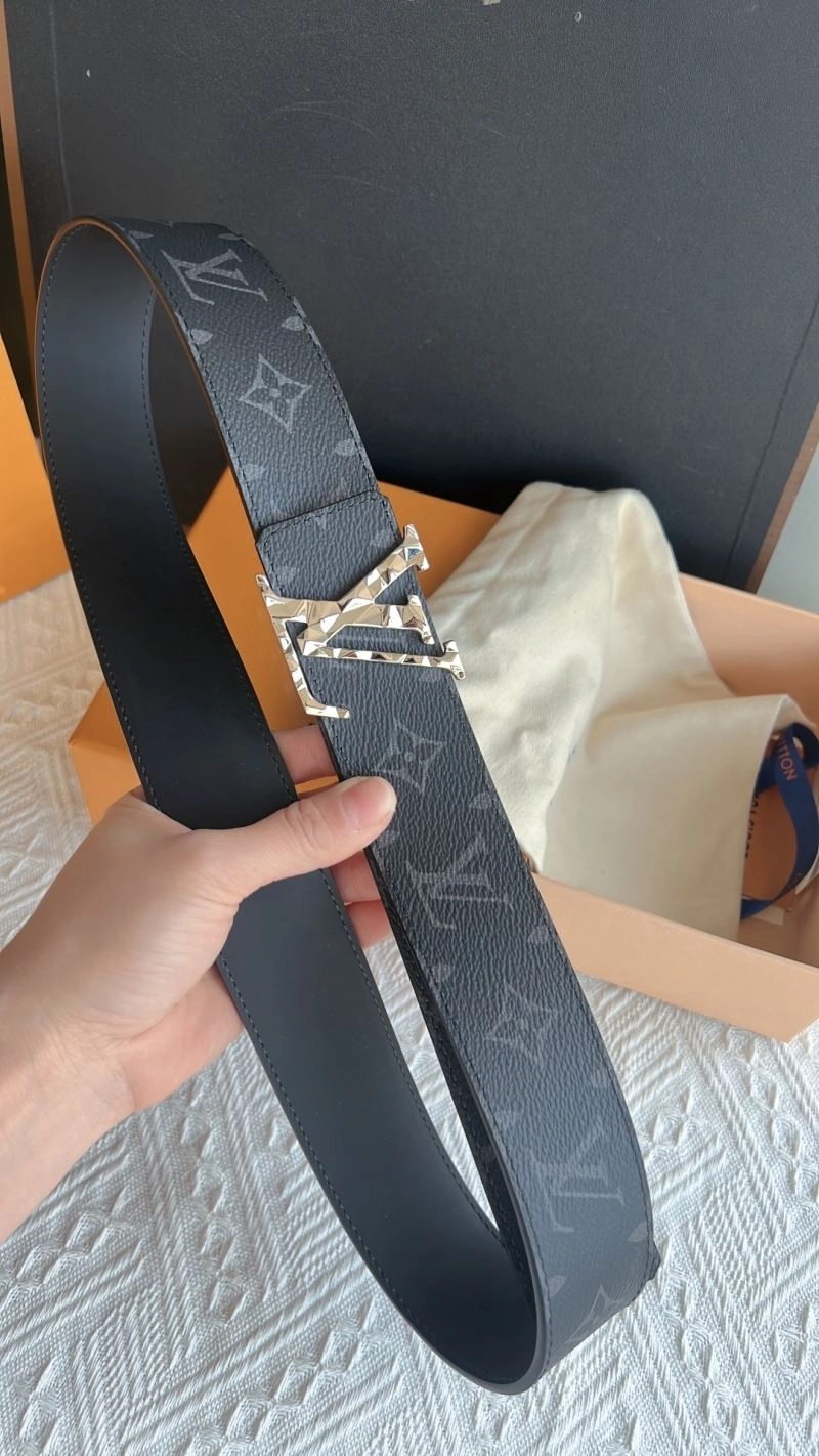 Bold Louis Vuitton Belts 302262