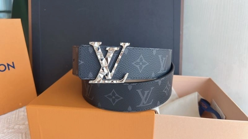 Bold Louis Vuitton Belts 302262