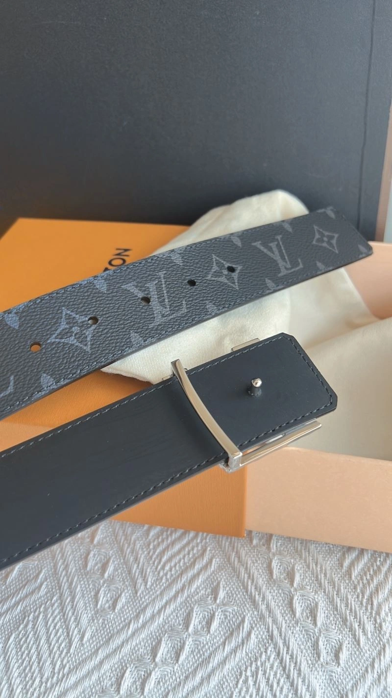 Bold Louis Vuitton Belts 302262