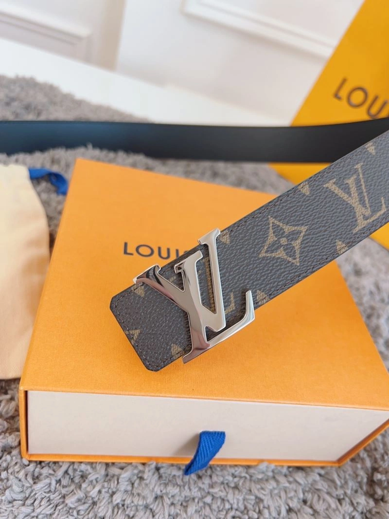 Effortless Louis Vuitton Belts 302220