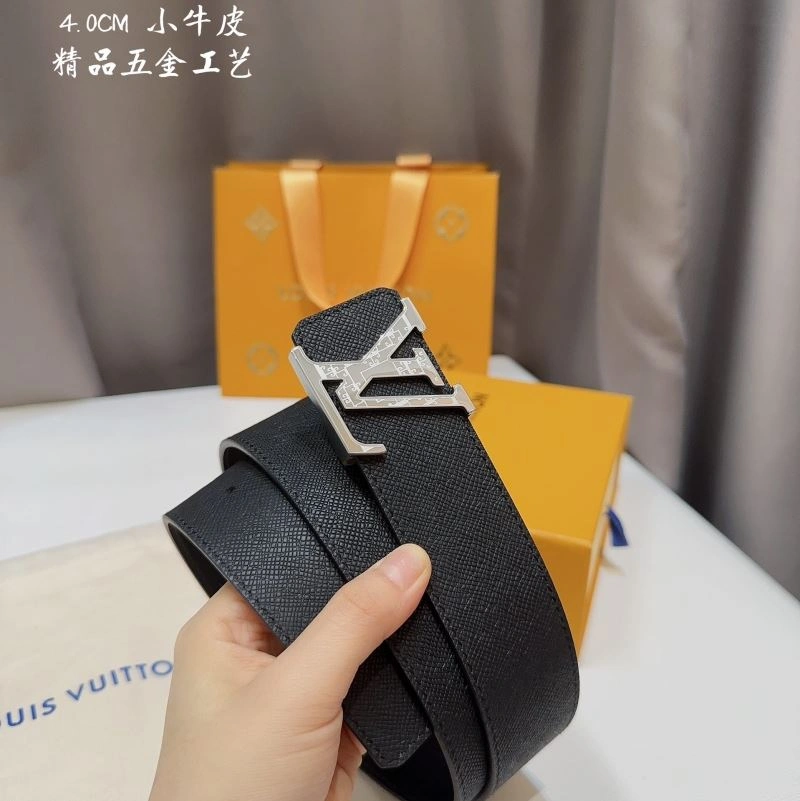 WellDesigned Louis Vuitton Belts 302211
