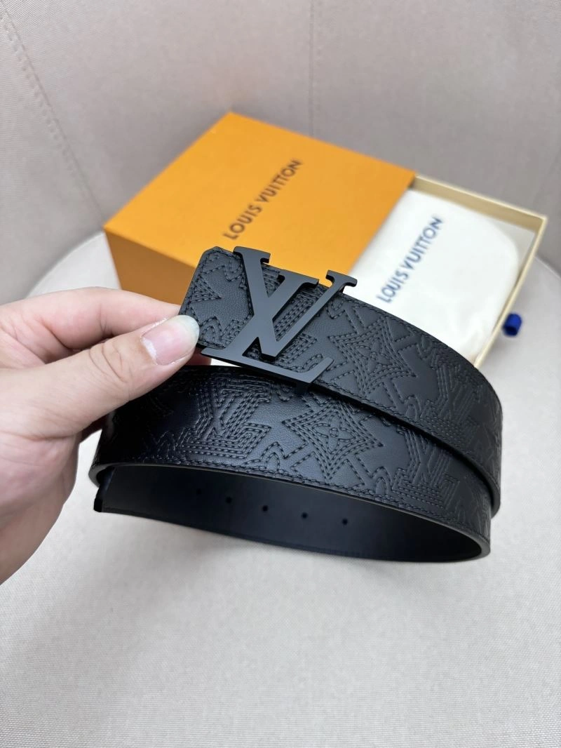 Versatile Louis Vuitton Belts 302120