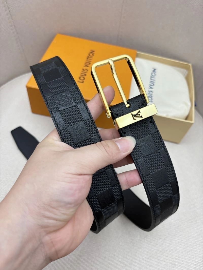 Compact Louis Vuitton Belts 302085