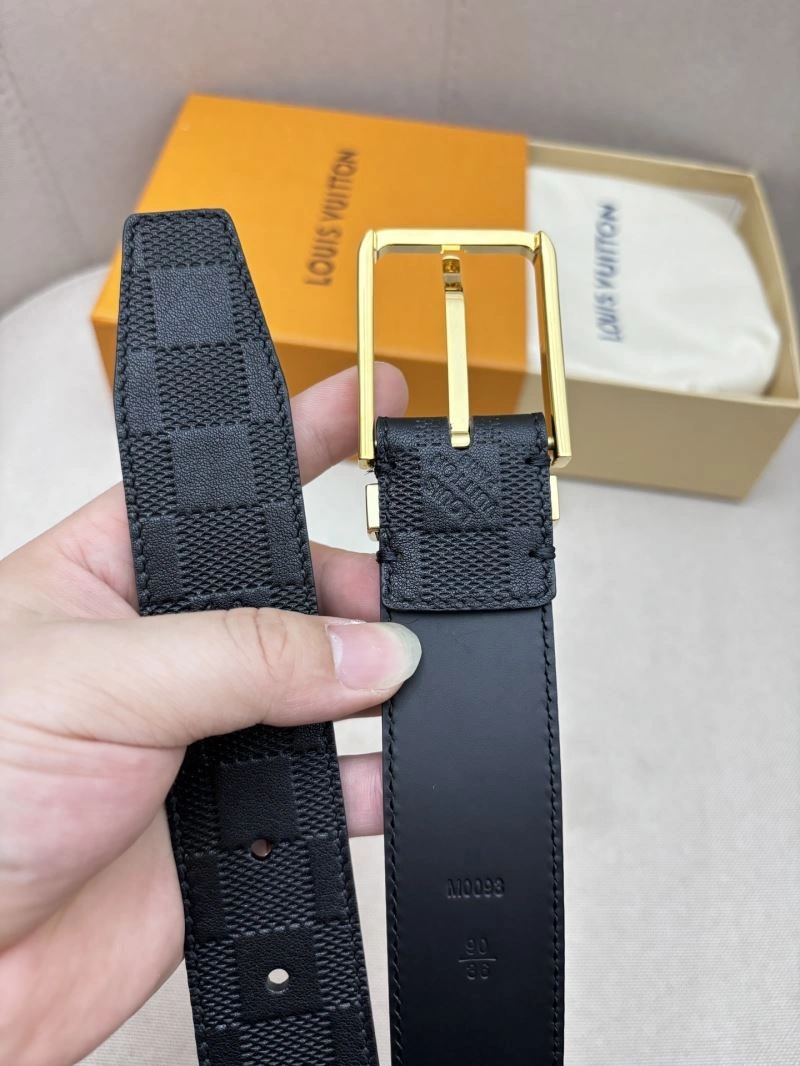 Compact Louis Vuitton Belts 302085