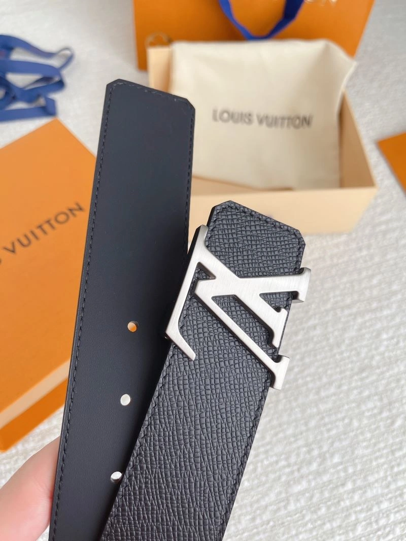 Stretchable Louis Vuitton Belts 302046