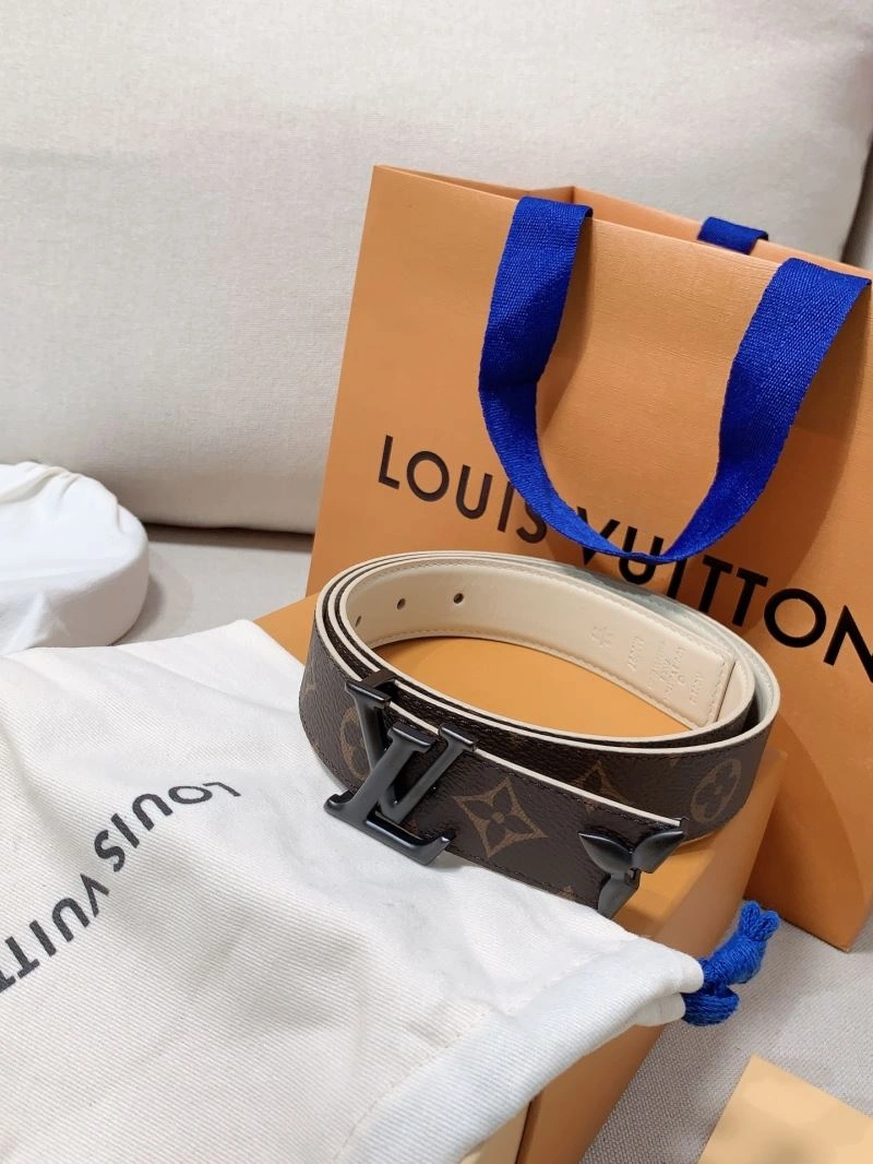 Casual Louis Vuitton Belts 302017