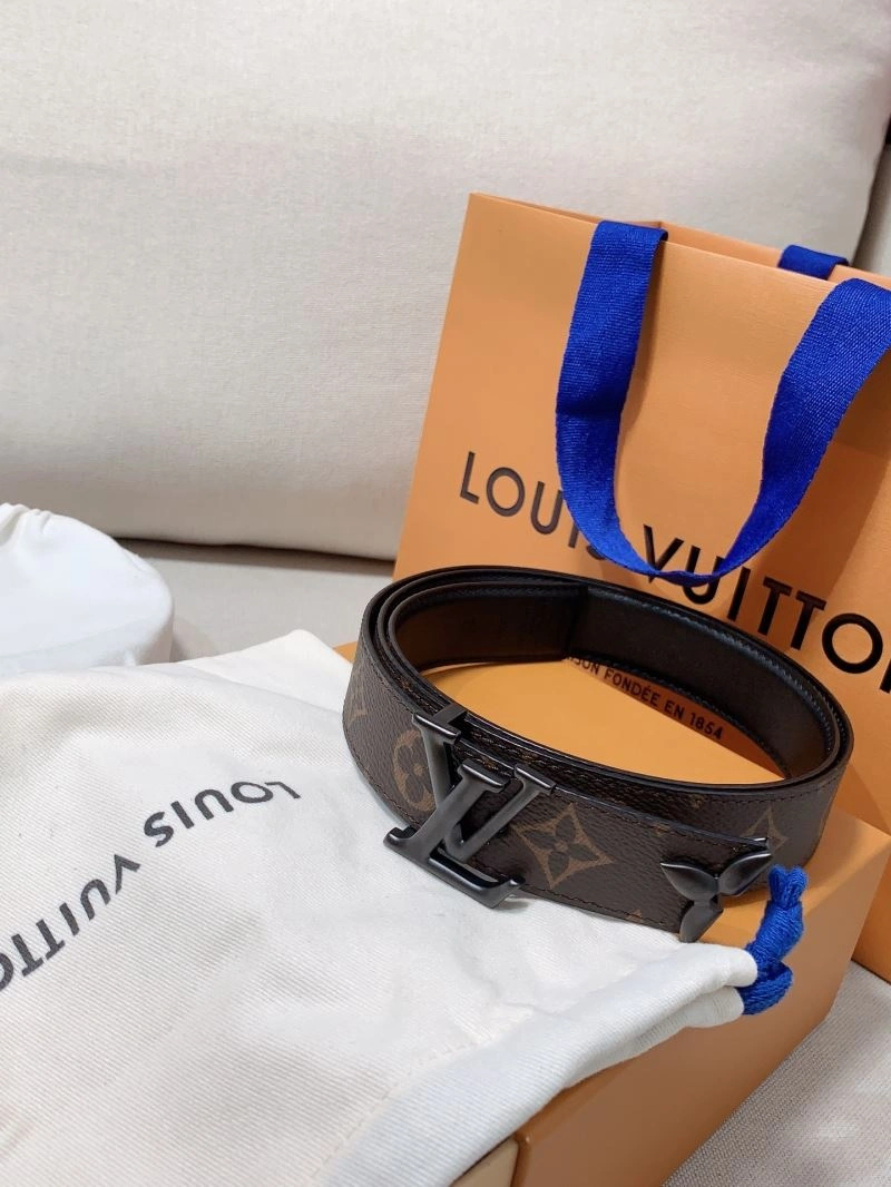 Louis Vuitton Belts Youthful 302010