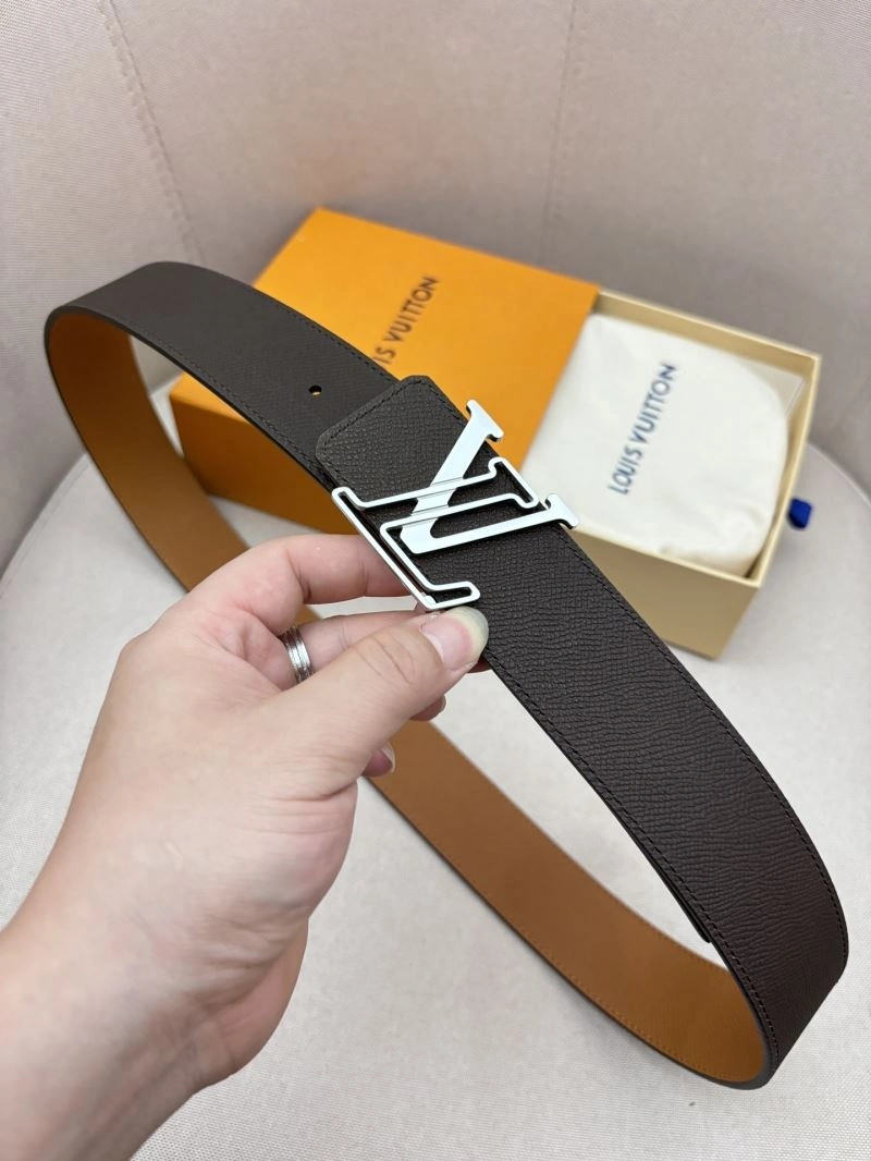Versatile Louis Vuitton Belts 301949