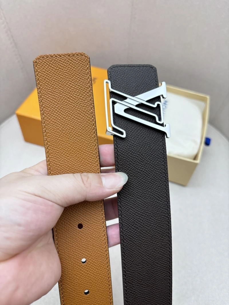 Versatile Louis Vuitton Belts 301949