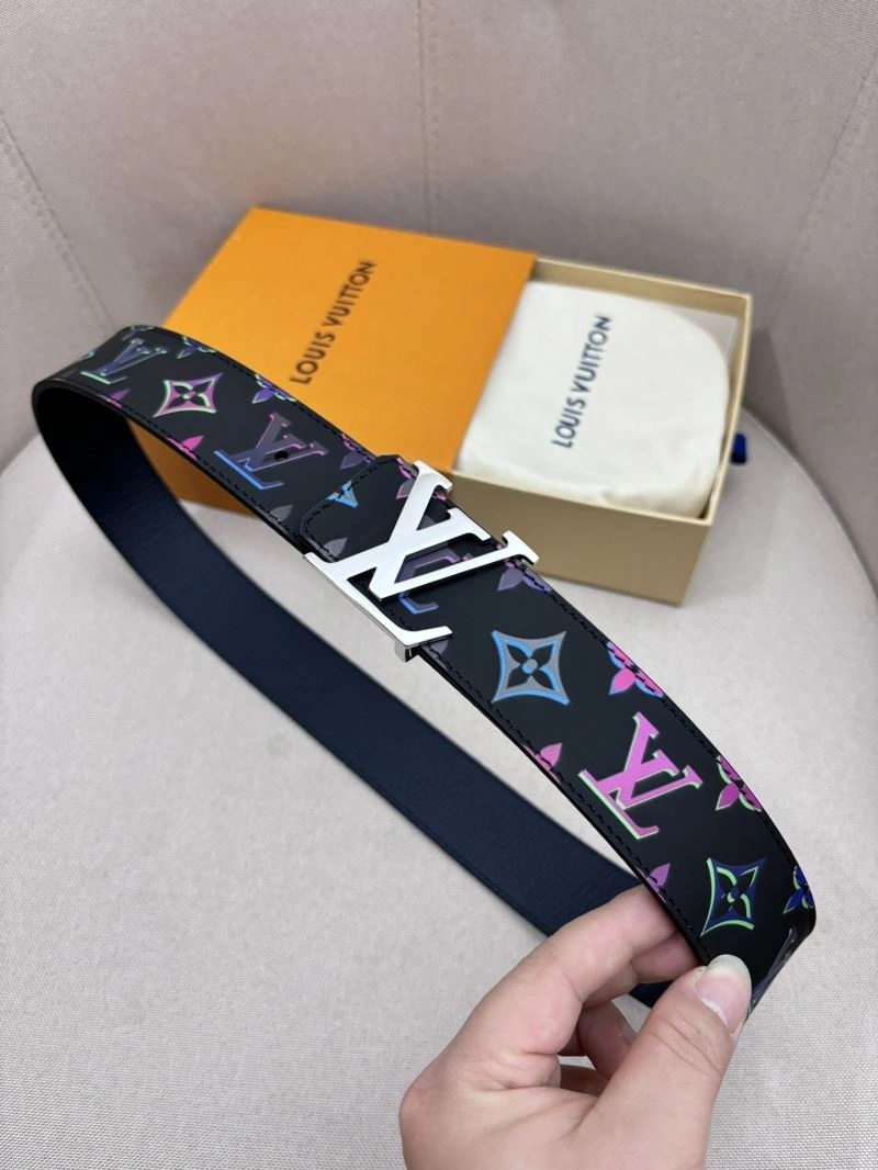 Louis Vuitton Belts UrbanChic 301946