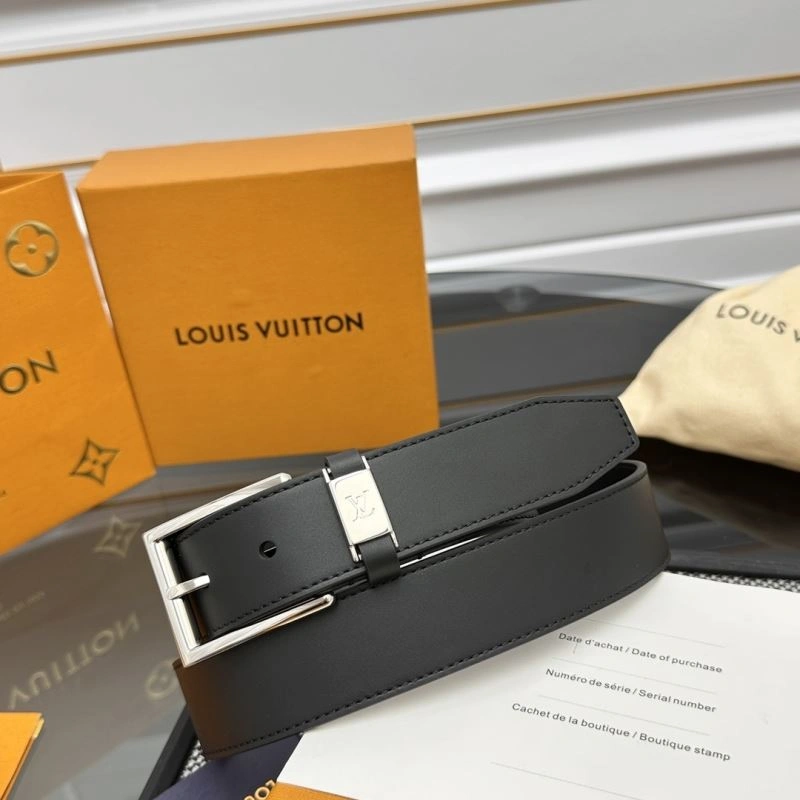 Versatile Louis Vuitton Belts 301934