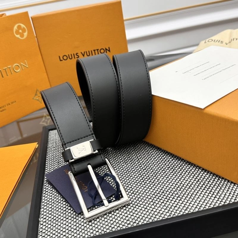 Versatile Louis Vuitton Belts 301934