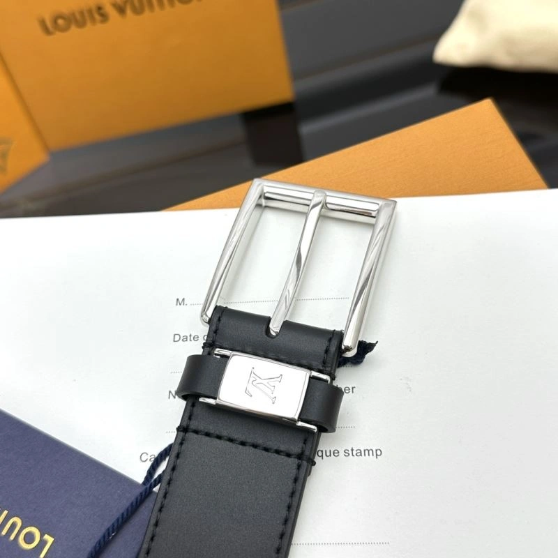 Versatile Louis Vuitton Belts 301934