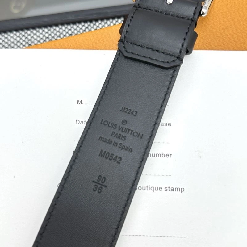 Versatile Louis Vuitton Belts 301934