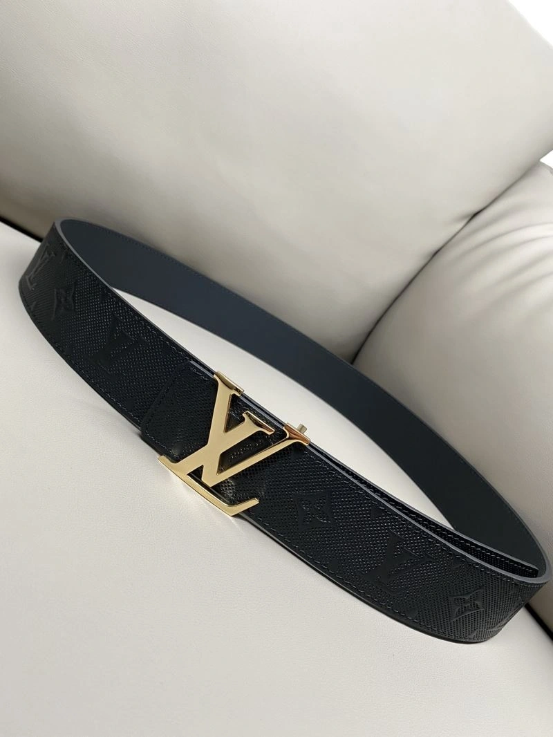 Minimalist Louis Vuitton Belts 301916