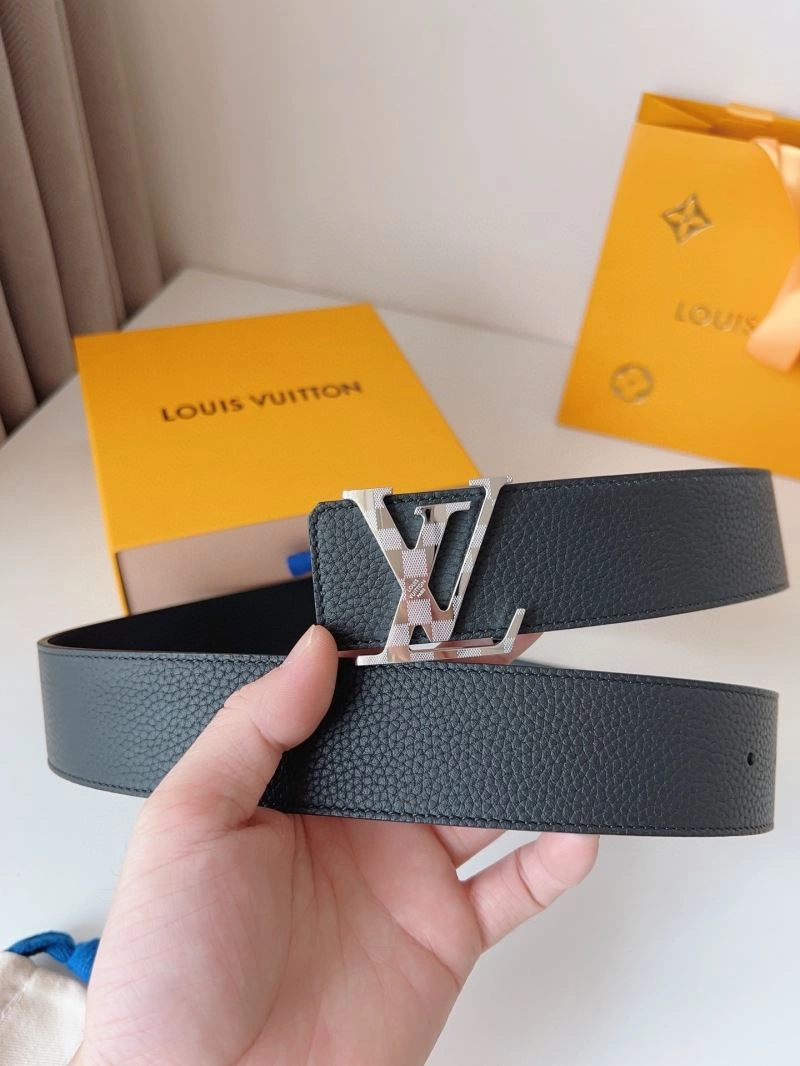 Minimalist Louis Vuitton Belts 301892