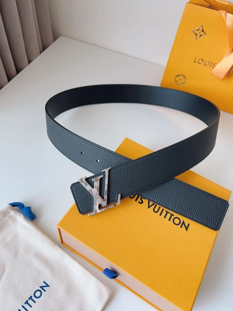 Minimalist Louis Vuitton Belts 301892