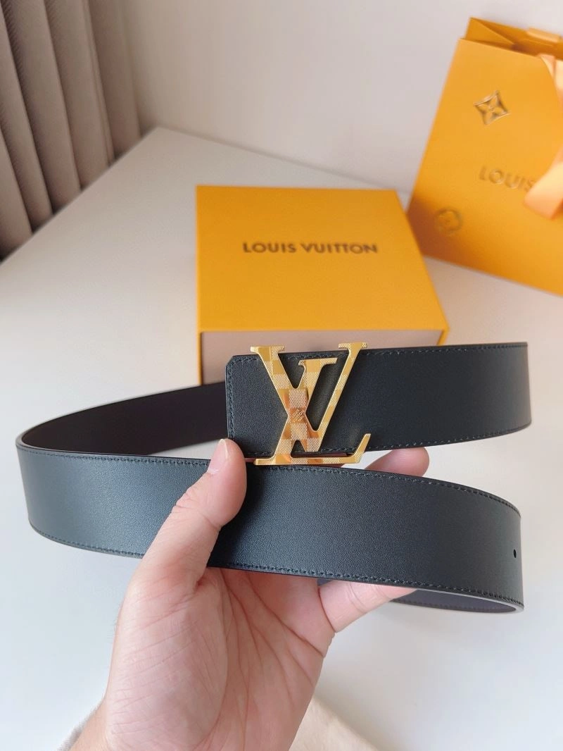 Compact Louis Vuitton Belts 301877