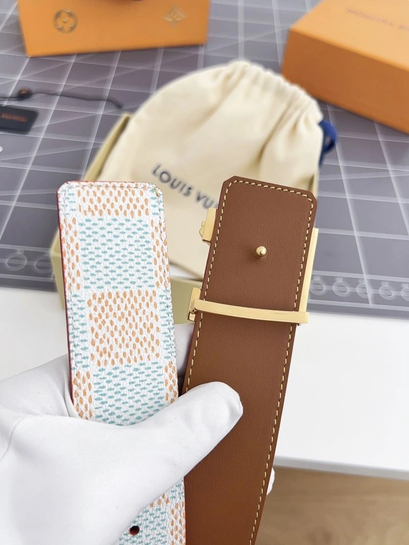 Versatile Louis Vuitton Belts 301880