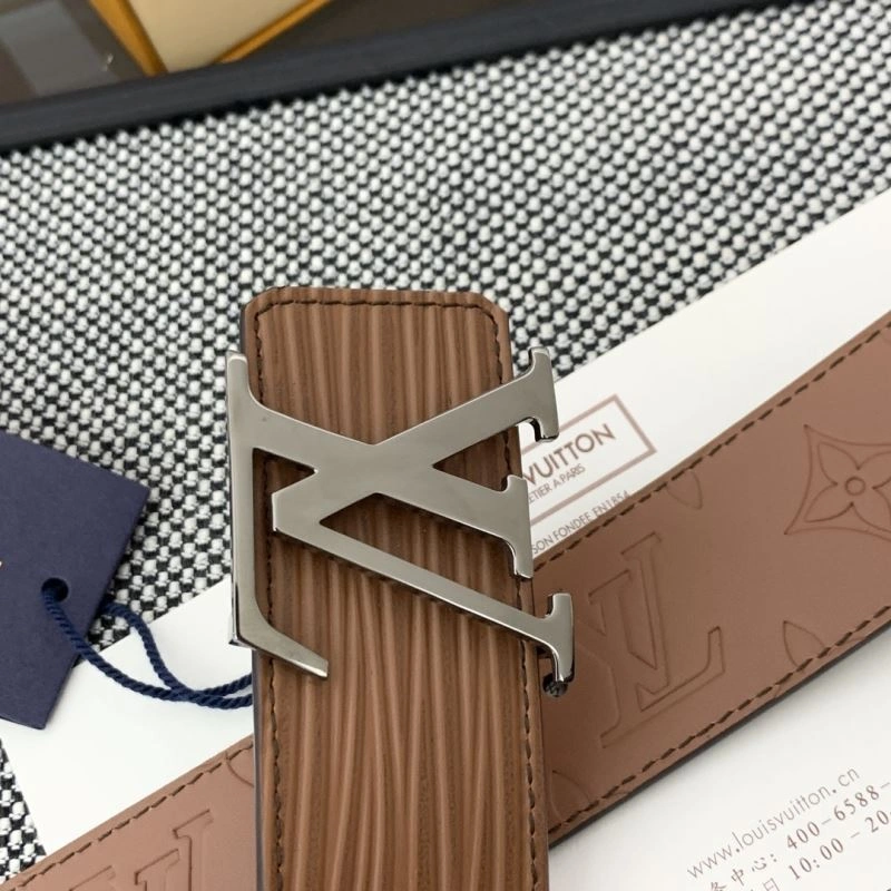 Versatile Louis Vuitton Belts 301850