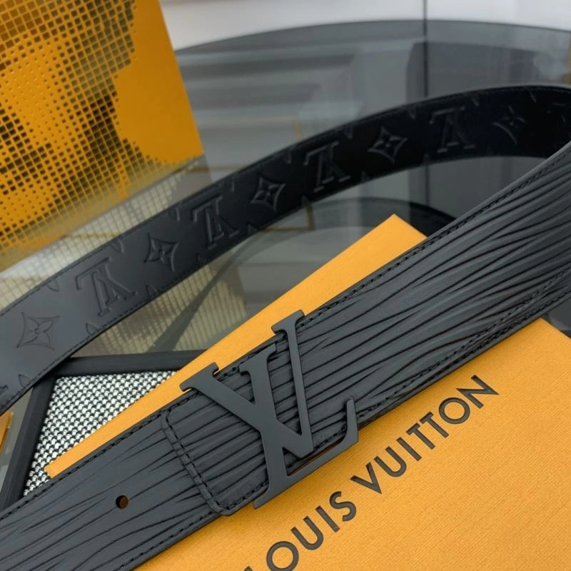 Louis Vuitton Belts Trendy 301840