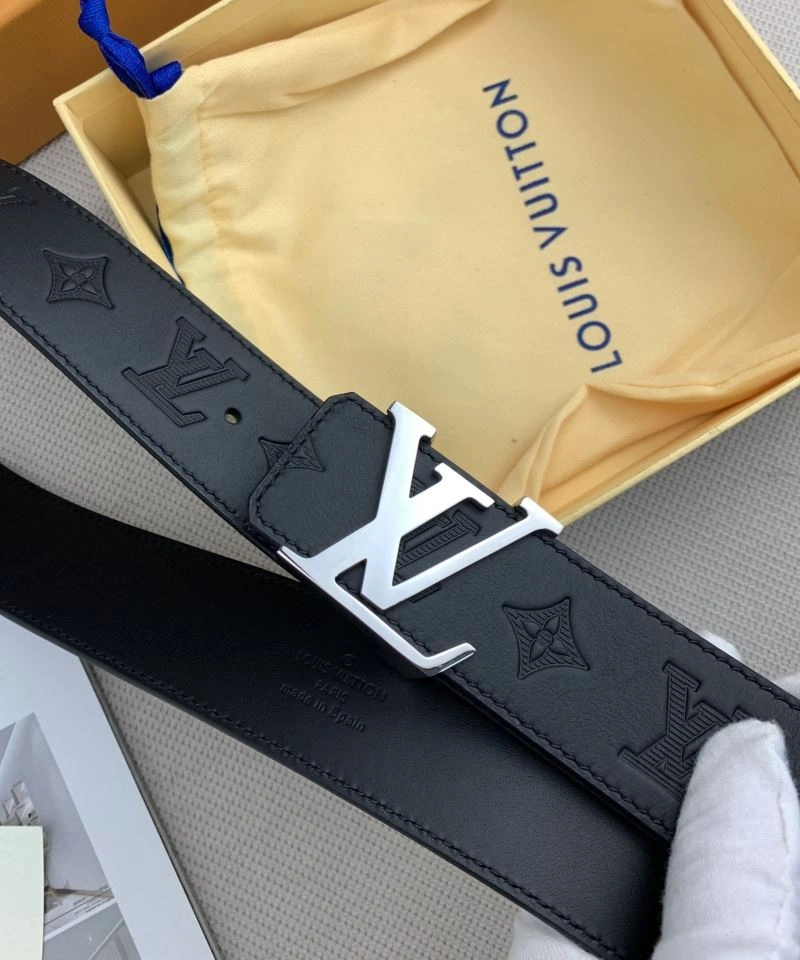 Louis Vuitton Belts Fashionable 301837