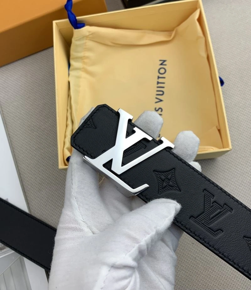 Louis Vuitton Belts Fashionable 301837