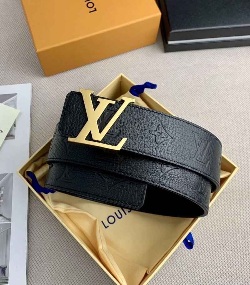 Unique Louis Vuitton Belts 301817