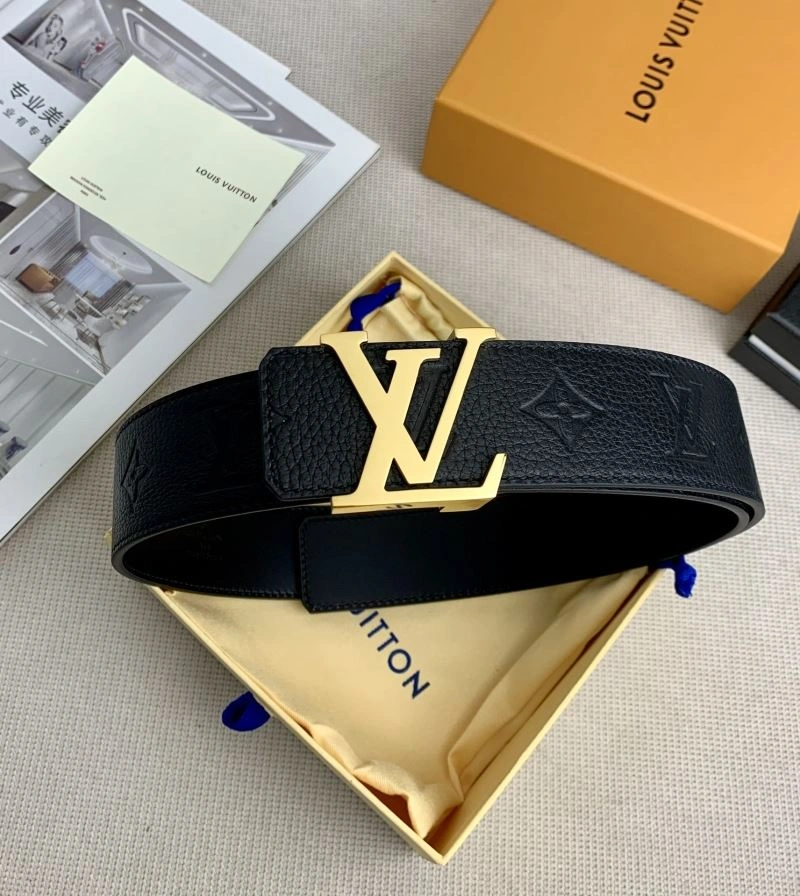 Unique Louis Vuitton Belts 301817
