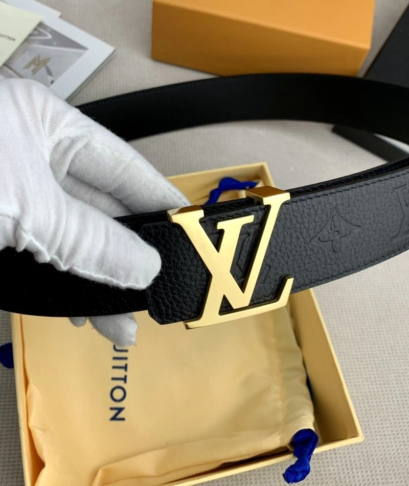 Unique Louis Vuitton Belts 301817