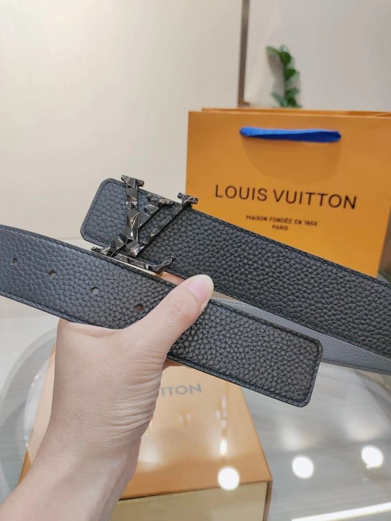 Fashionable Louis Vuitton Belts 297211