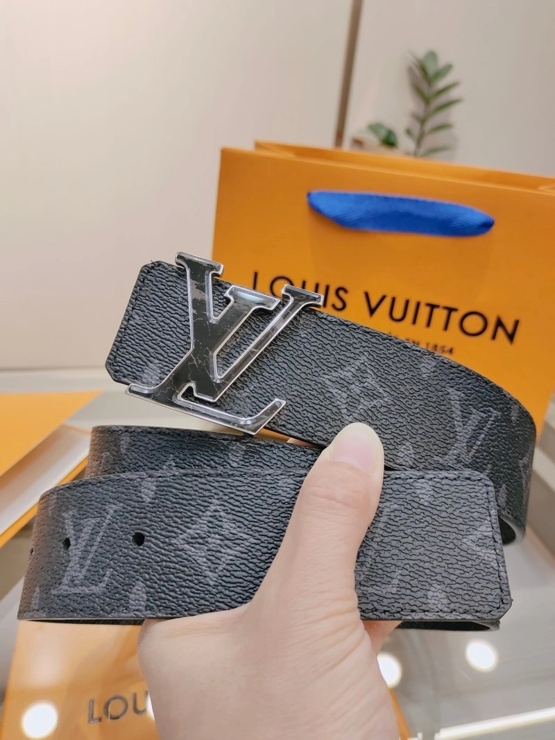Neat Louis Vuitton Belts 297195