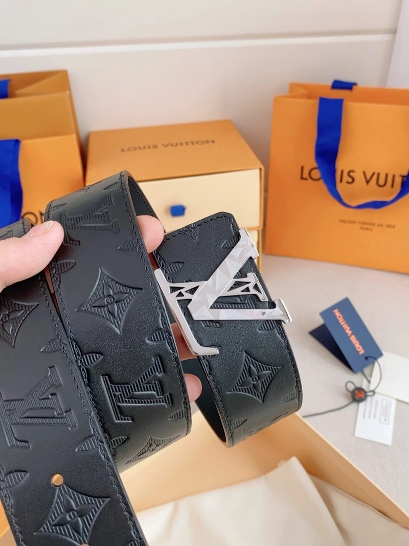 WellDesigned Louis Vuitton Belts 297185