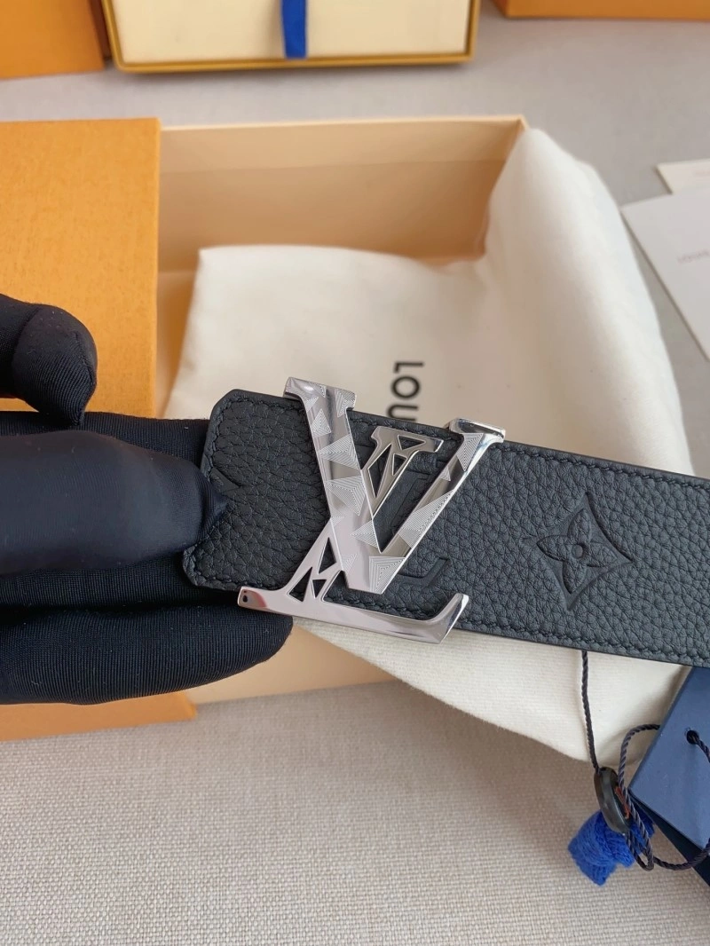 Louis Vuitton Belts Breathable 297181