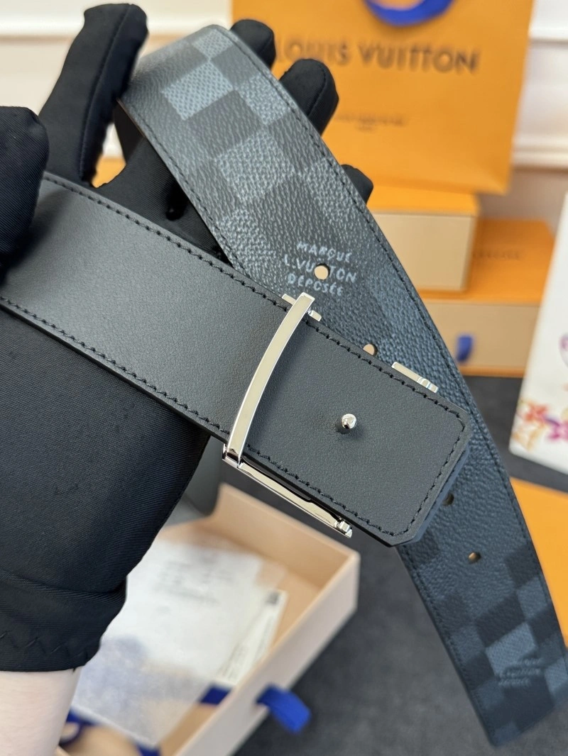 SmoothTexture Louis Vuitton Belts 297120
