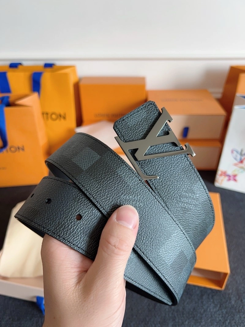 Tailored Louis Vuitton Belts 297125