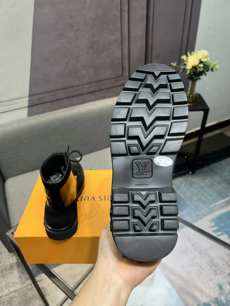 Tailored Louis Vuitton Boots 30889