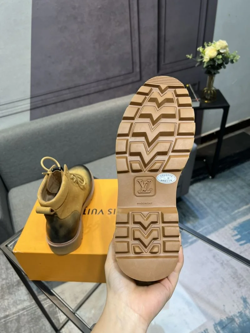 Cozy Louis Vuitton Boots 30890
