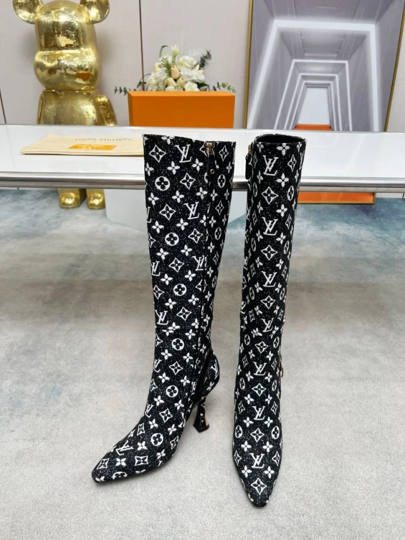 FashionForward Louis Vuitton Boots 32446