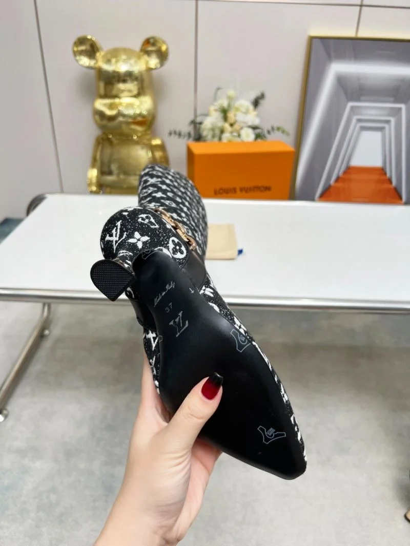 FashionForward Louis Vuitton Boots 32446