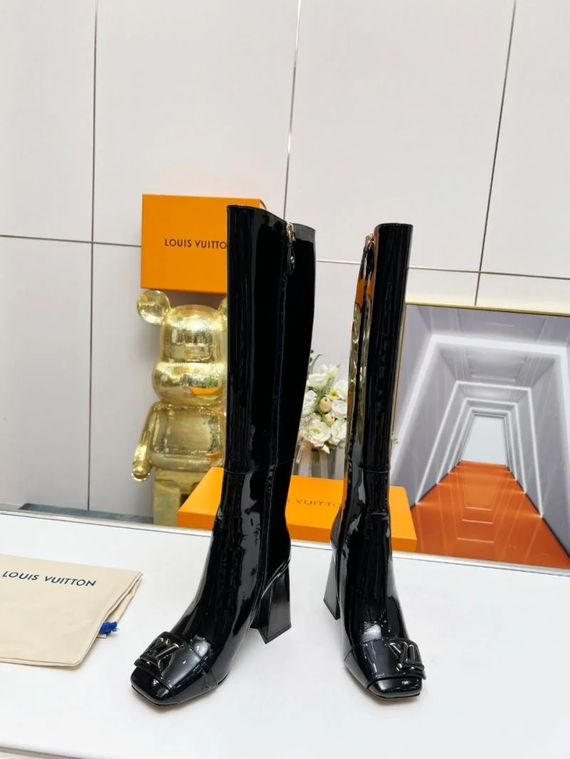 EyeCatching Louis Vuitton Boots 32433