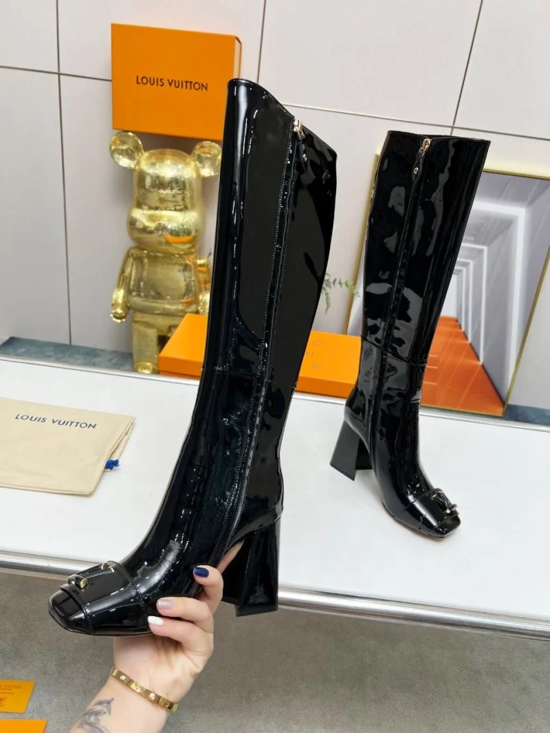 EyeCatching Louis Vuitton Boots 32433