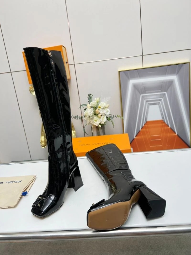 EyeCatching Louis Vuitton Boots 32433