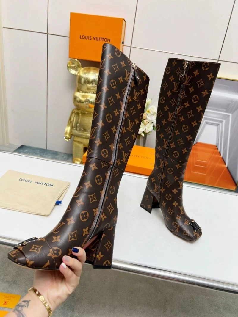 Packable Louis Vuitton Boots 32439