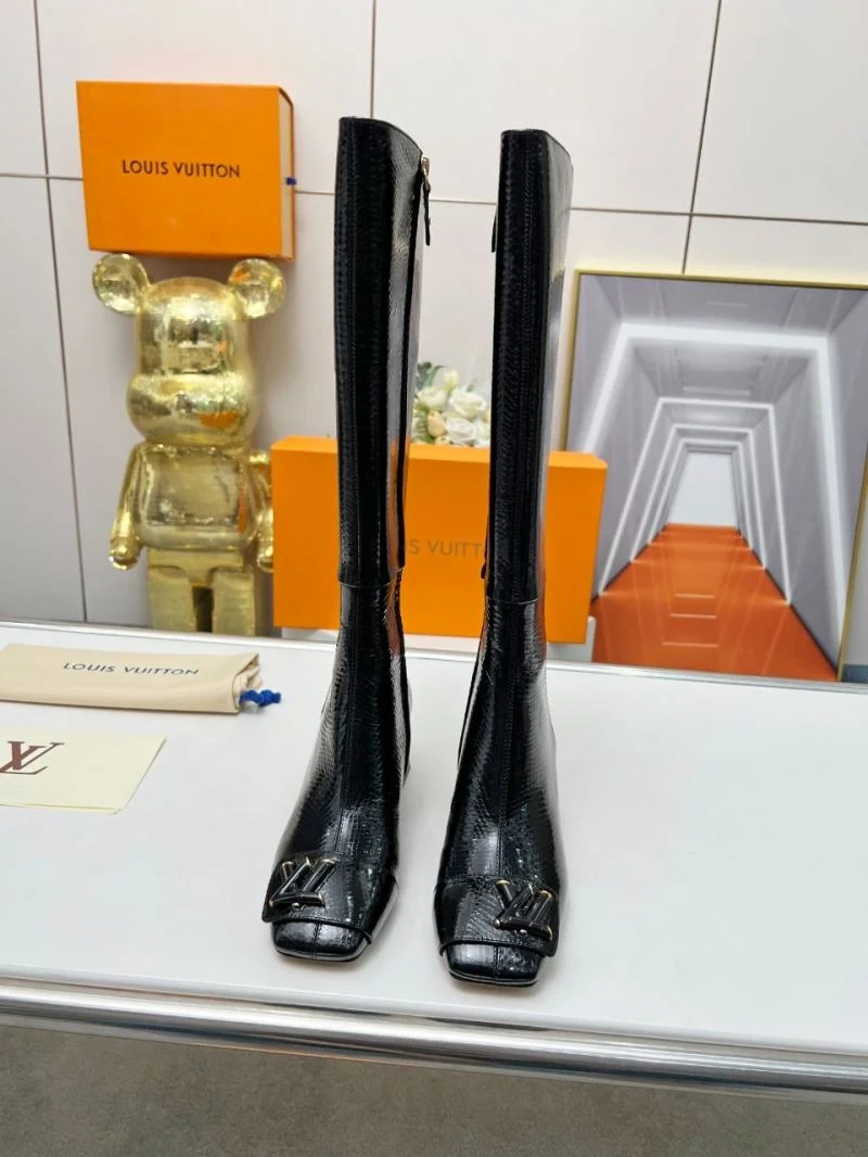 Louis Vuitton Boots FashionForward 32434