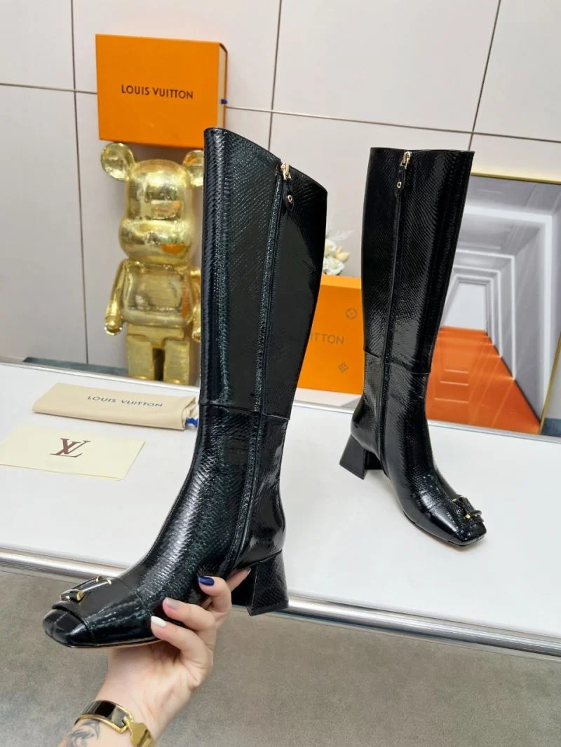 Louis Vuitton Boots FashionForward 32434