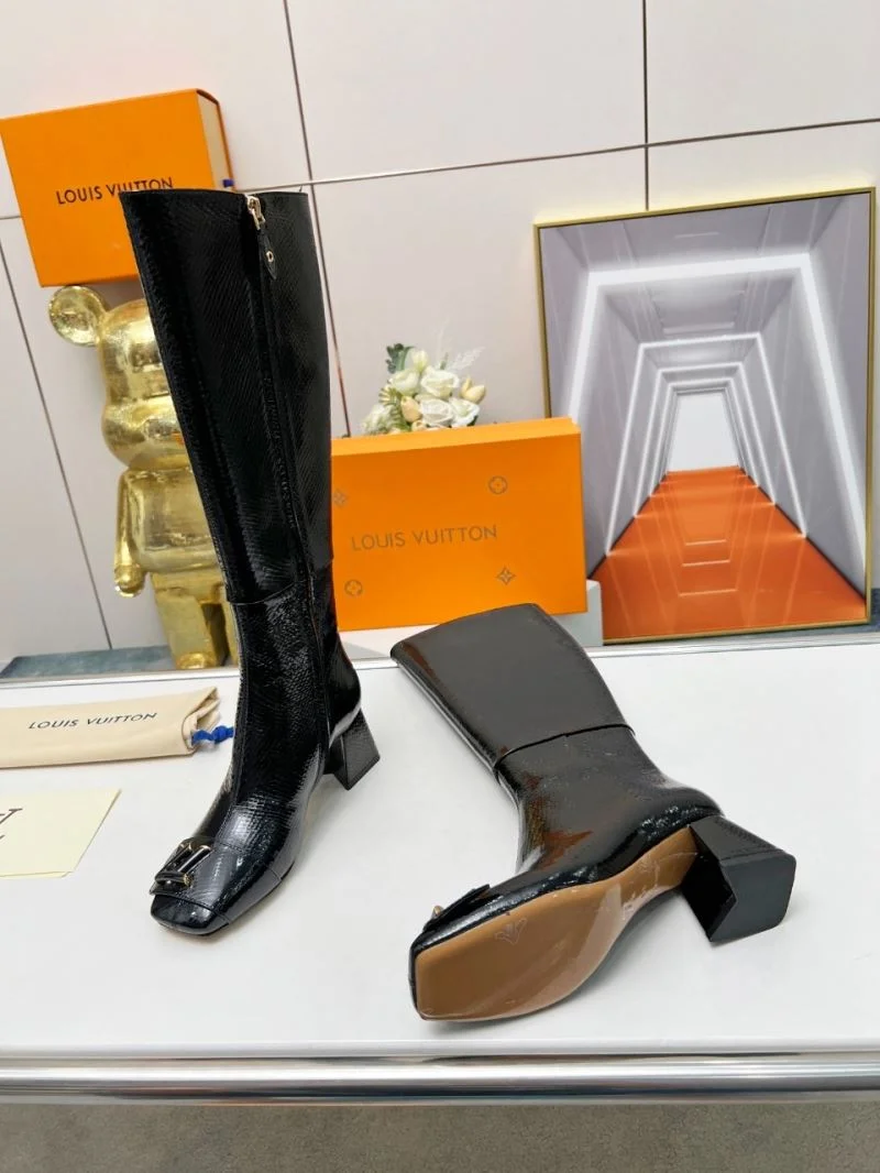 Louis Vuitton Boots FashionForward 32434